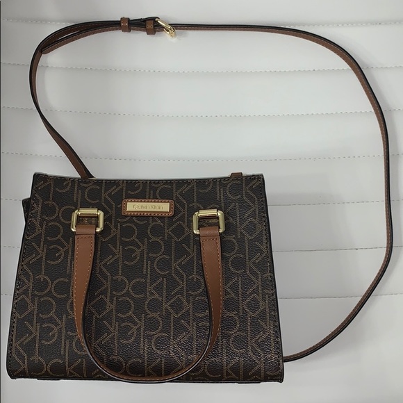 Calvin Klein Handbags - Calvin Klein Bag
